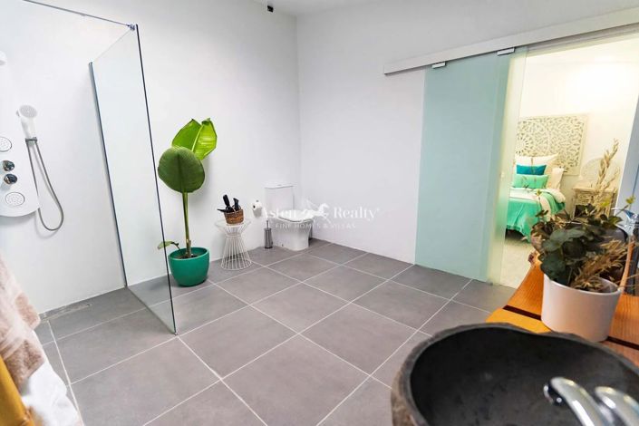 Image No.13-3 Bed House for sale