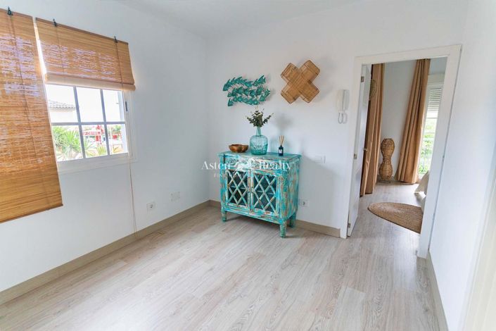 Image No.22-3 Bed House for sale