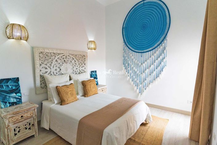 Image No.26-3 Bed House for sale