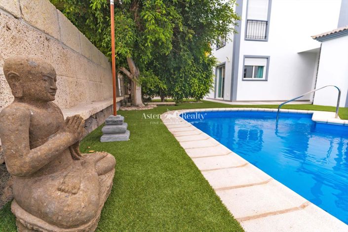 Image No.3-3 Bed House for sale