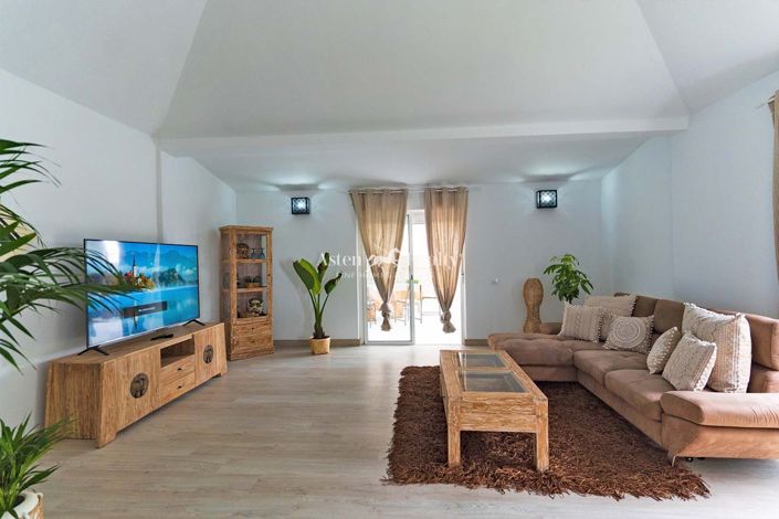 Image No.4-3 Bed House for sale