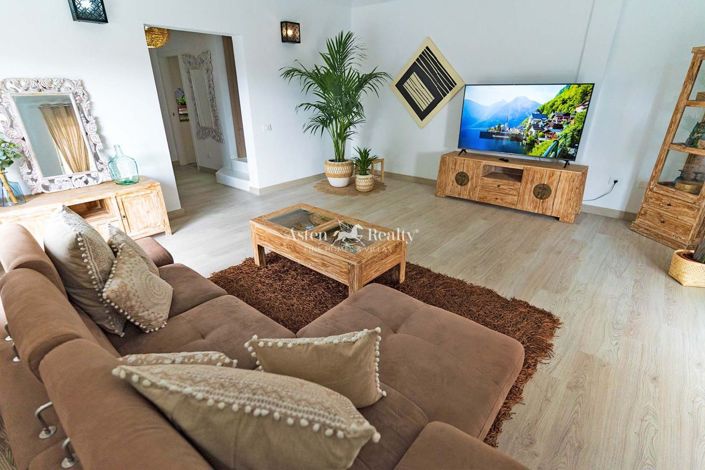 Image No.7-3 Bed House for sale