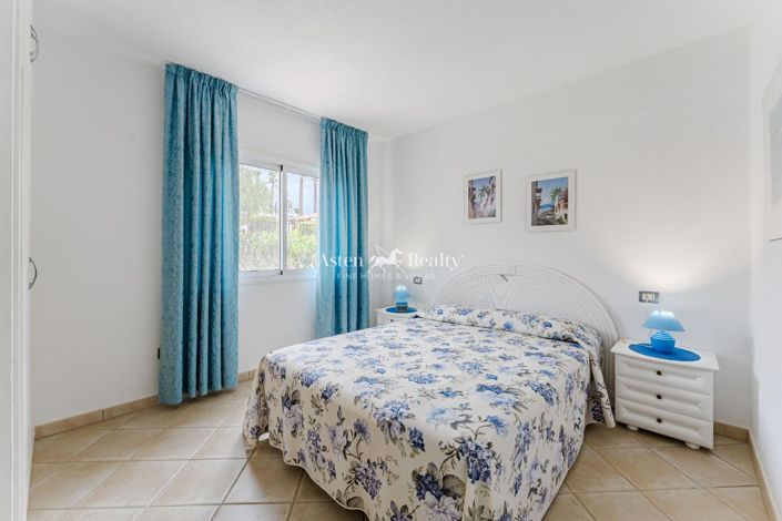 Image No.10-3 Bed Villa for sale