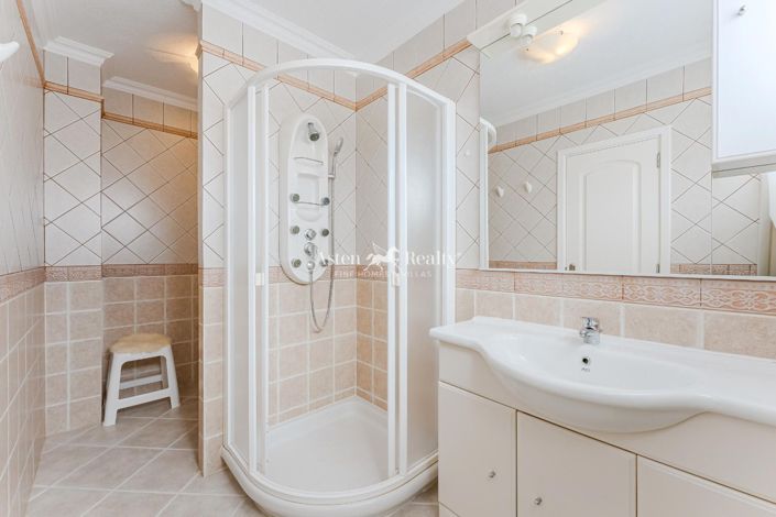 Image No.15-3 Bed Villa for sale