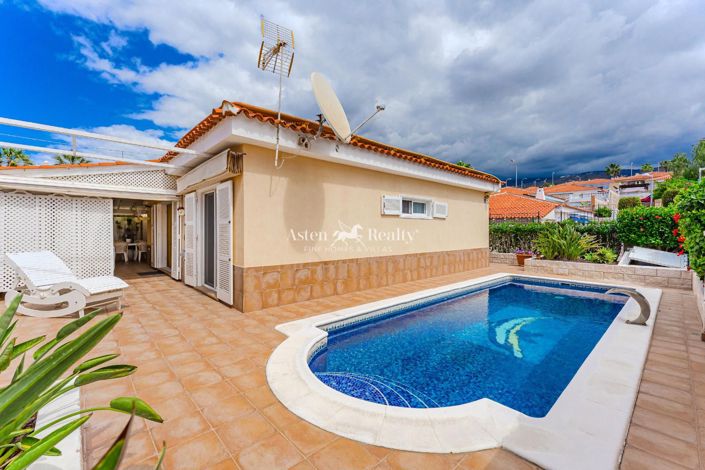 Image No.2-3 Bed Villa for sale