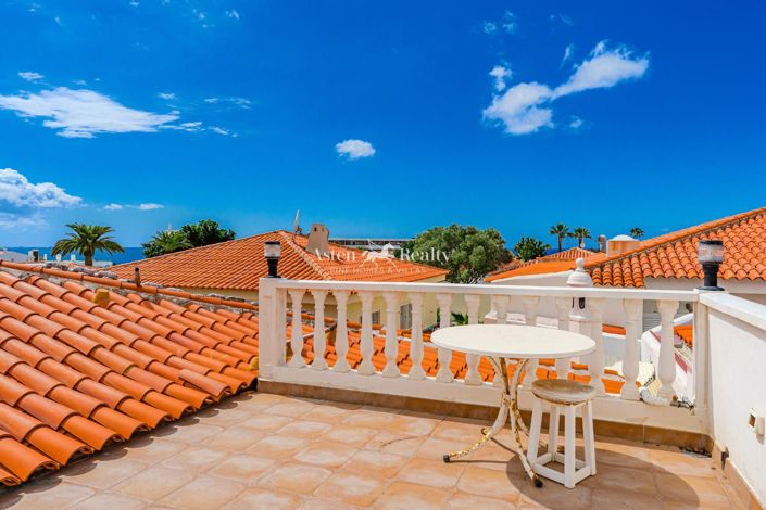 Image No.4-3 Bed Villa for sale