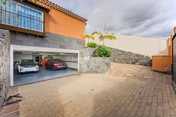 Image No.5-4 Bed Villa for sale