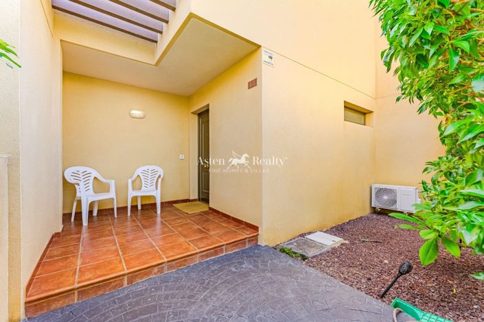 Image No.2-2 Bed House for sale