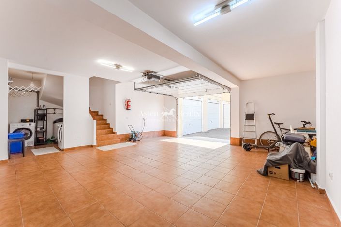 Image No.22-2 Bed House for sale