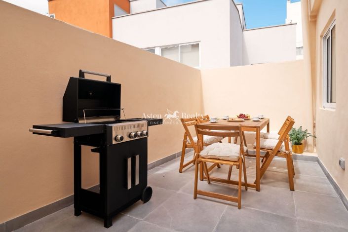 Image No.21-4 Bed Property for sale