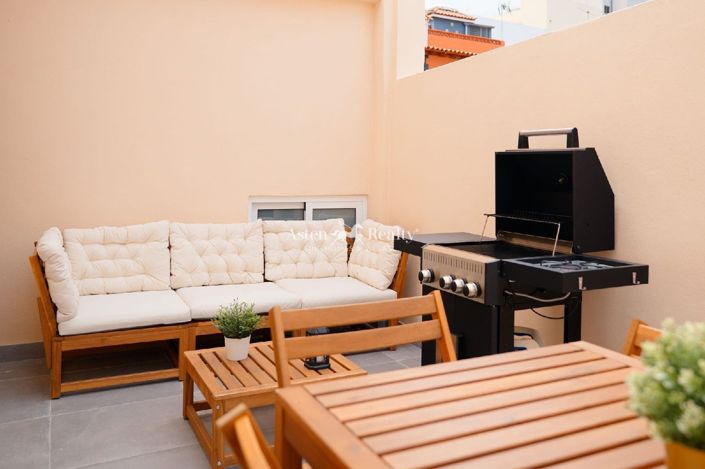 Image No.24-4 Bed Property for sale