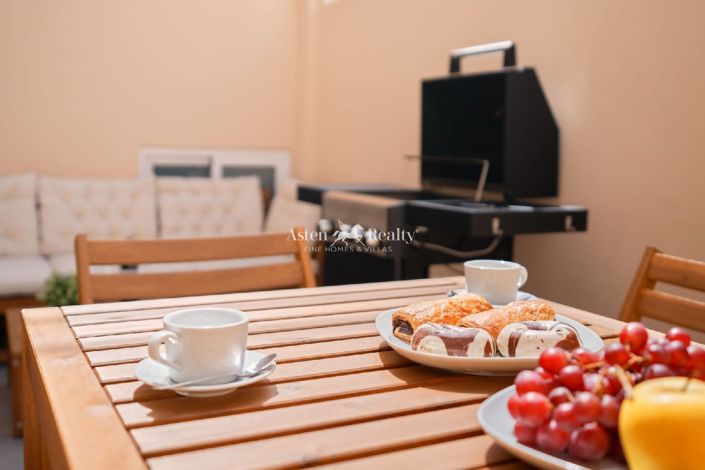 Image No.25-4 Bed Property for sale