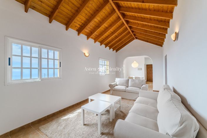 Image No.5-4 Bed House for sale