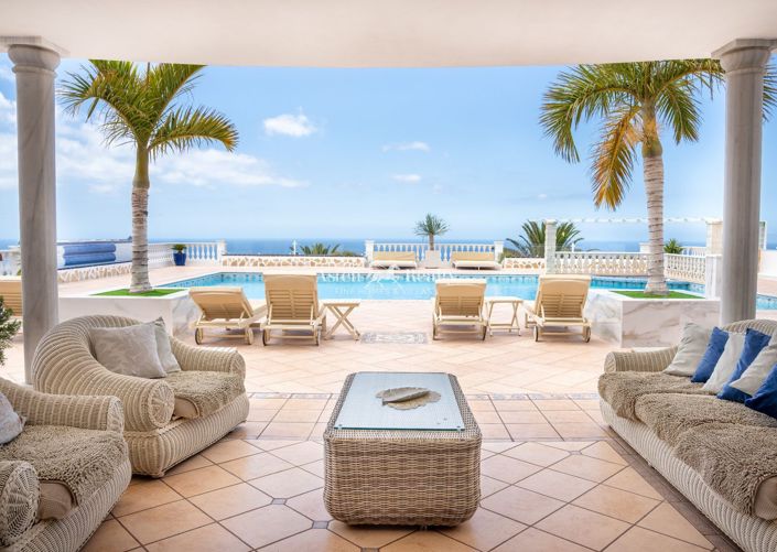 Image No.65-11 Bed Villa for sale