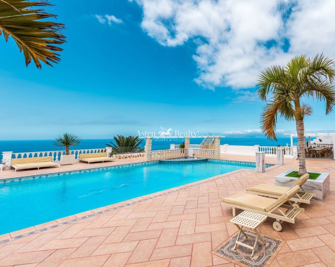 Image No.67-11 Bed Villa for sale