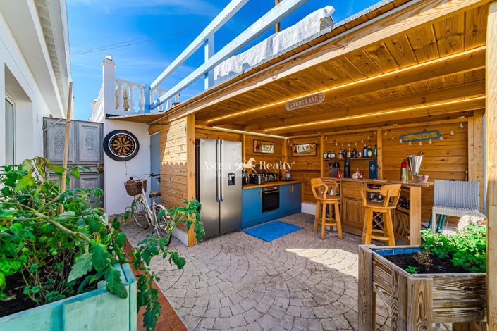 Image No.19-3 Bed Villa for sale