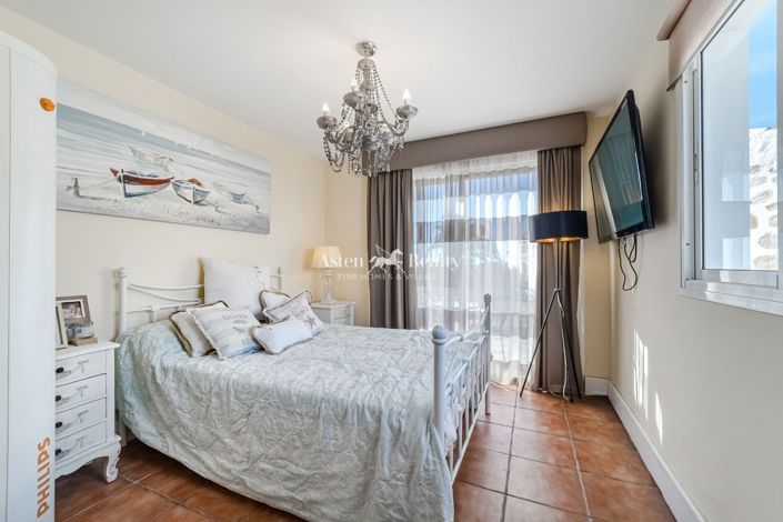 Image No.9-3 Bed Villa for sale