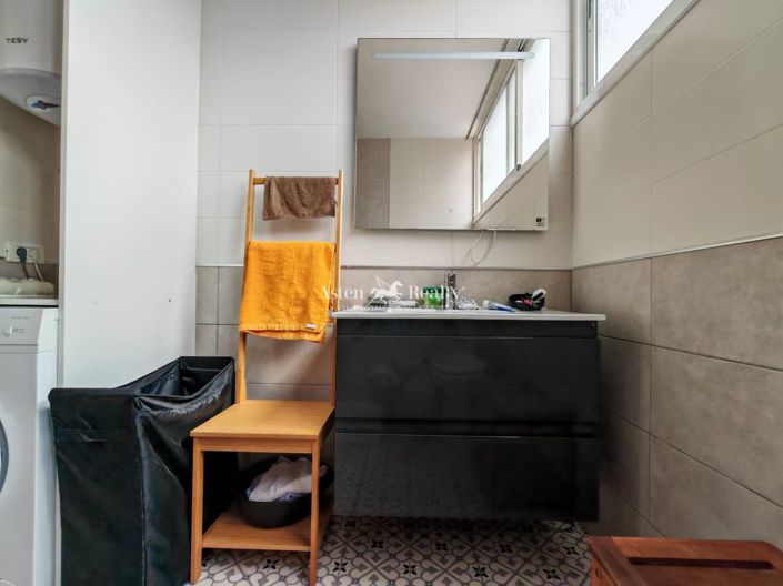 Image No.12-2 Bed Apartment for sale