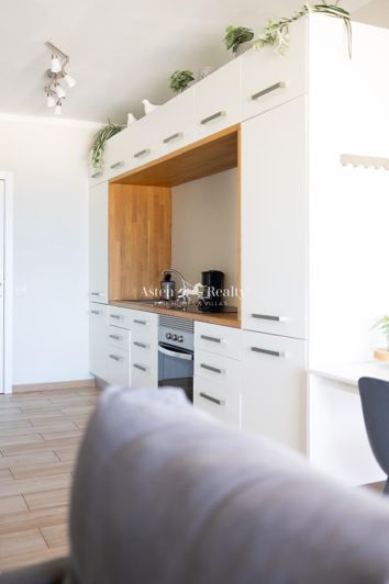 Image No.6-Studio for sale