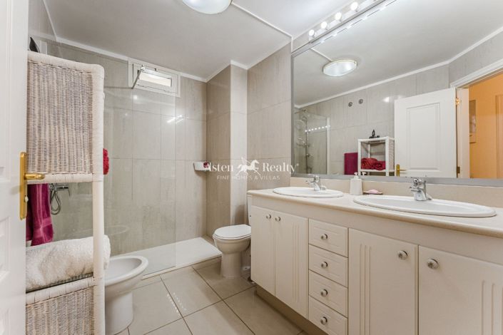 Image No.9-1 Bed Apartment for sale