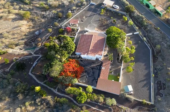 Image No.45-5 Bed Villa for sale