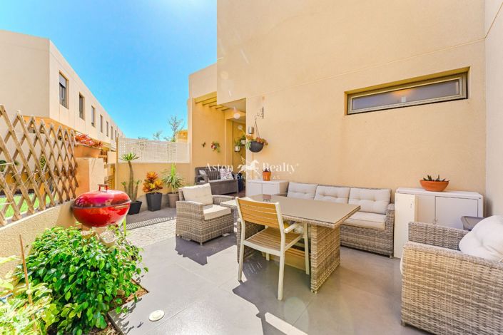 Image No.22-2 Bed House for sale