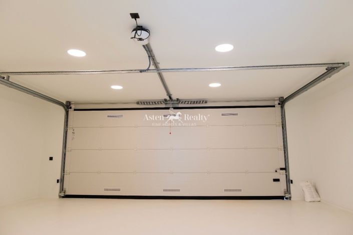 Image No.22-4 Bed Villa for sale