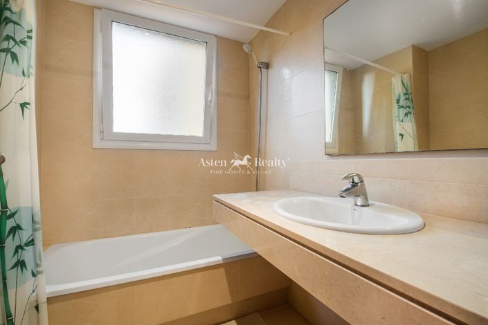 Image No.13-2 Bed Flat for sale