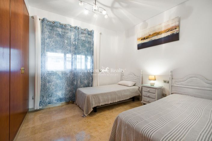 Image No.14-2 Bed Flat for sale