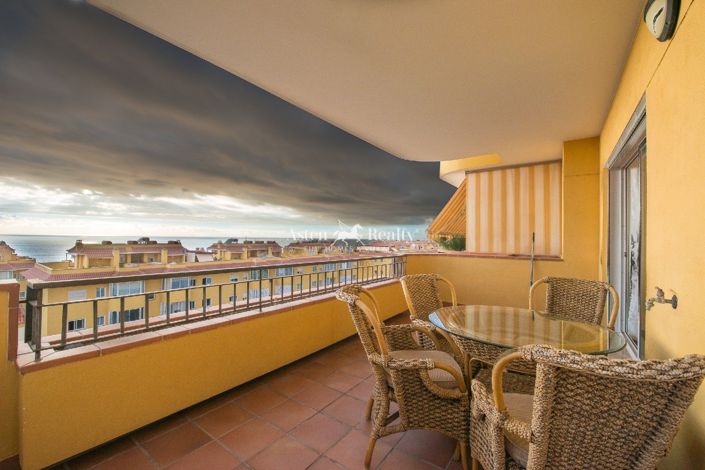 Image No.17-2 Bed Flat for sale