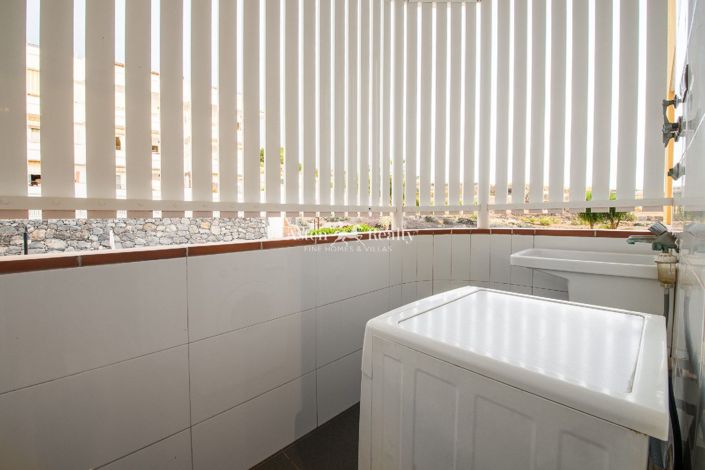 Image No.9-2 Bed Flat for sale