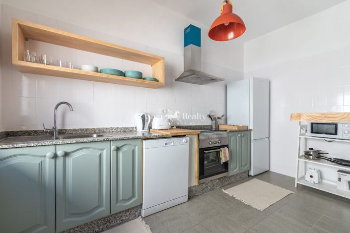 Image No.5-5 Bed Property for sale