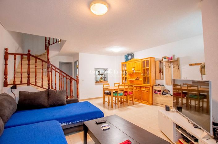 Image No.12-4 Bed House for sale