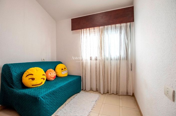 Image No.19-4 Bed House for sale