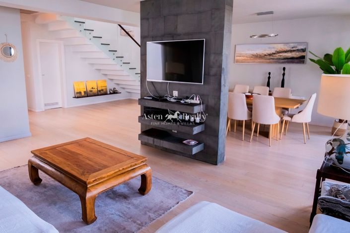 Image No.11-5 Bed Villa for sale