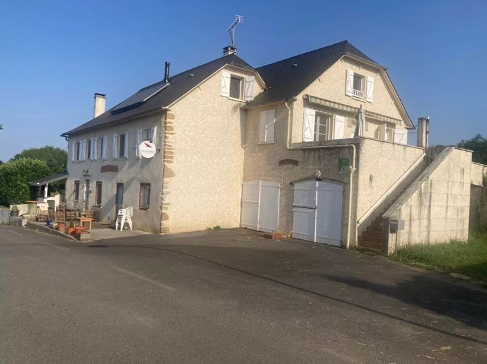 Image No.26-6 Bed House for sale