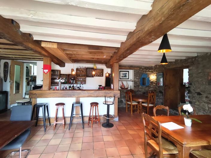 Image No.4-6 Bed House for sale