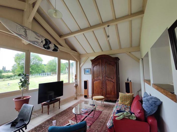 Image No.9-6 Bed House for sale