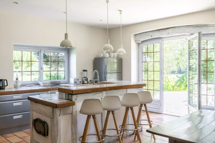 Image No.5-4 Bed House for sale