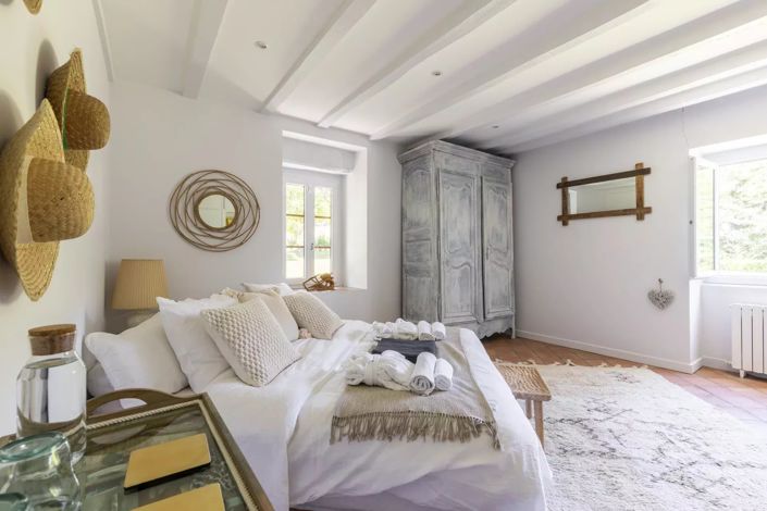 Image No.6-4 Bed House for sale