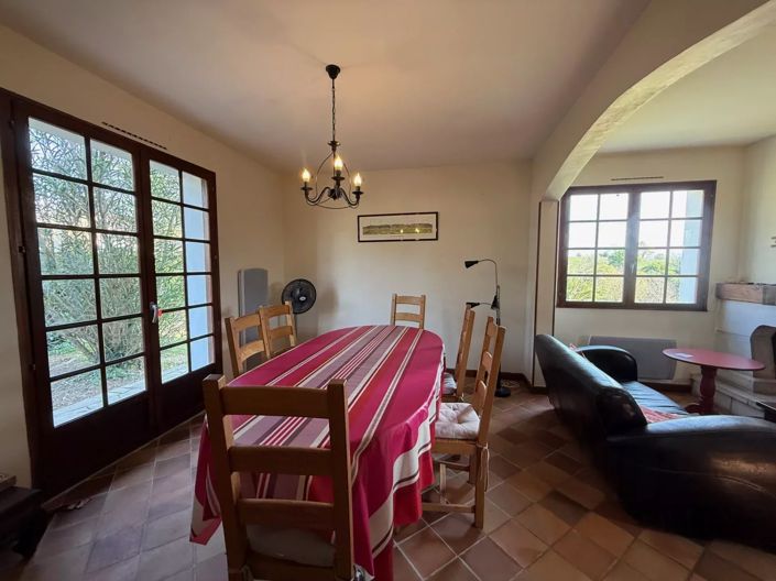 Image No.3-4 Bed House for sale