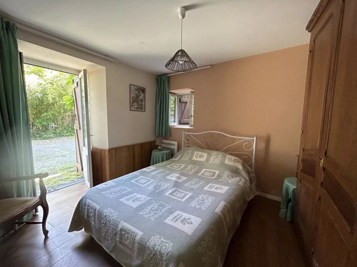 Image No.15-5 Bed House for sale