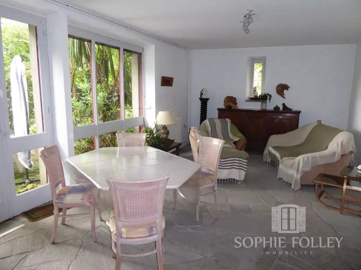 Image No.5-5 Bed House for sale