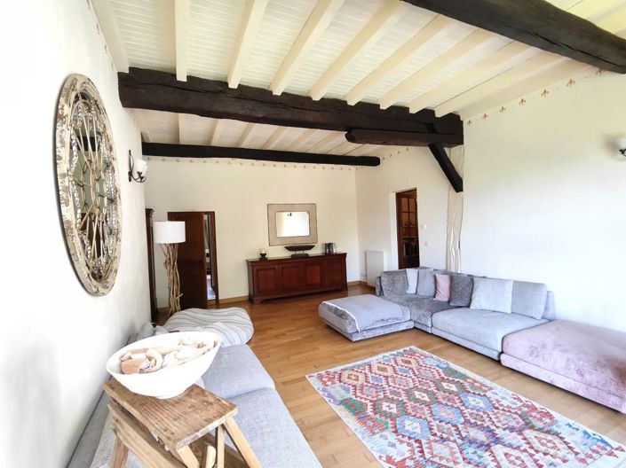 Image No.17-6 Bed House for sale