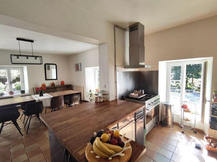 Image No.10-7 Bed House for sale