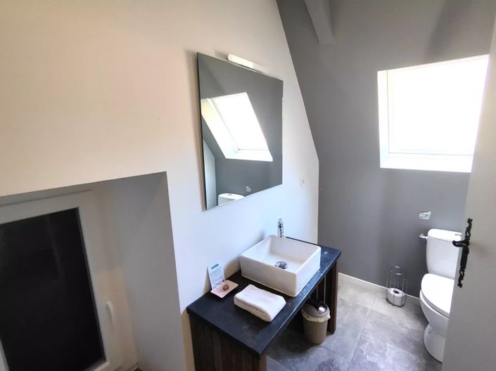 Image No.17-7 Bed House for sale