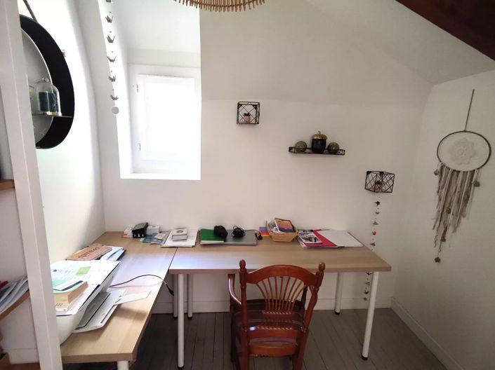 Image No.24-7 Bed House for sale