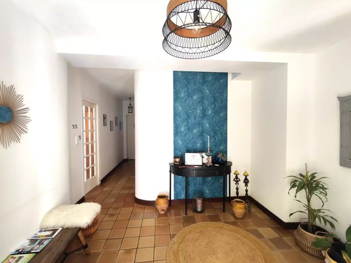 Image No.5-7 Bed House for sale