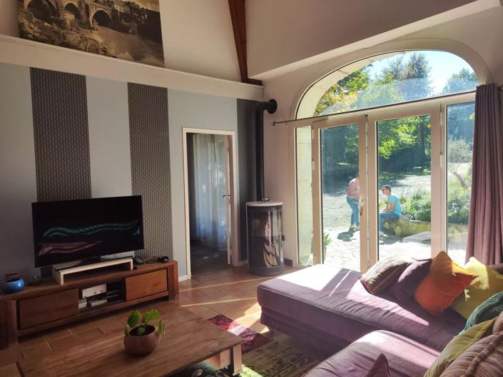 Image No.7-7 Bed House for sale