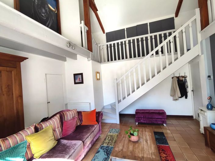 Image No.8-7 Bed House for sale